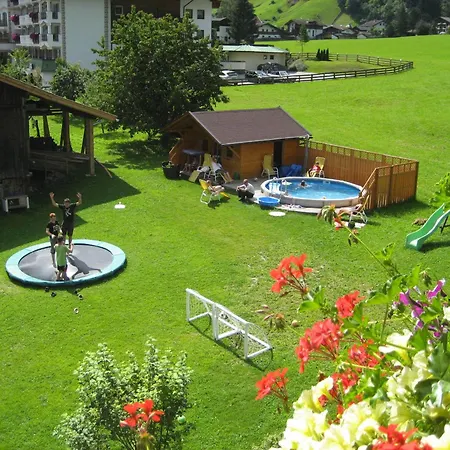 Апартаменти Brollerhof *